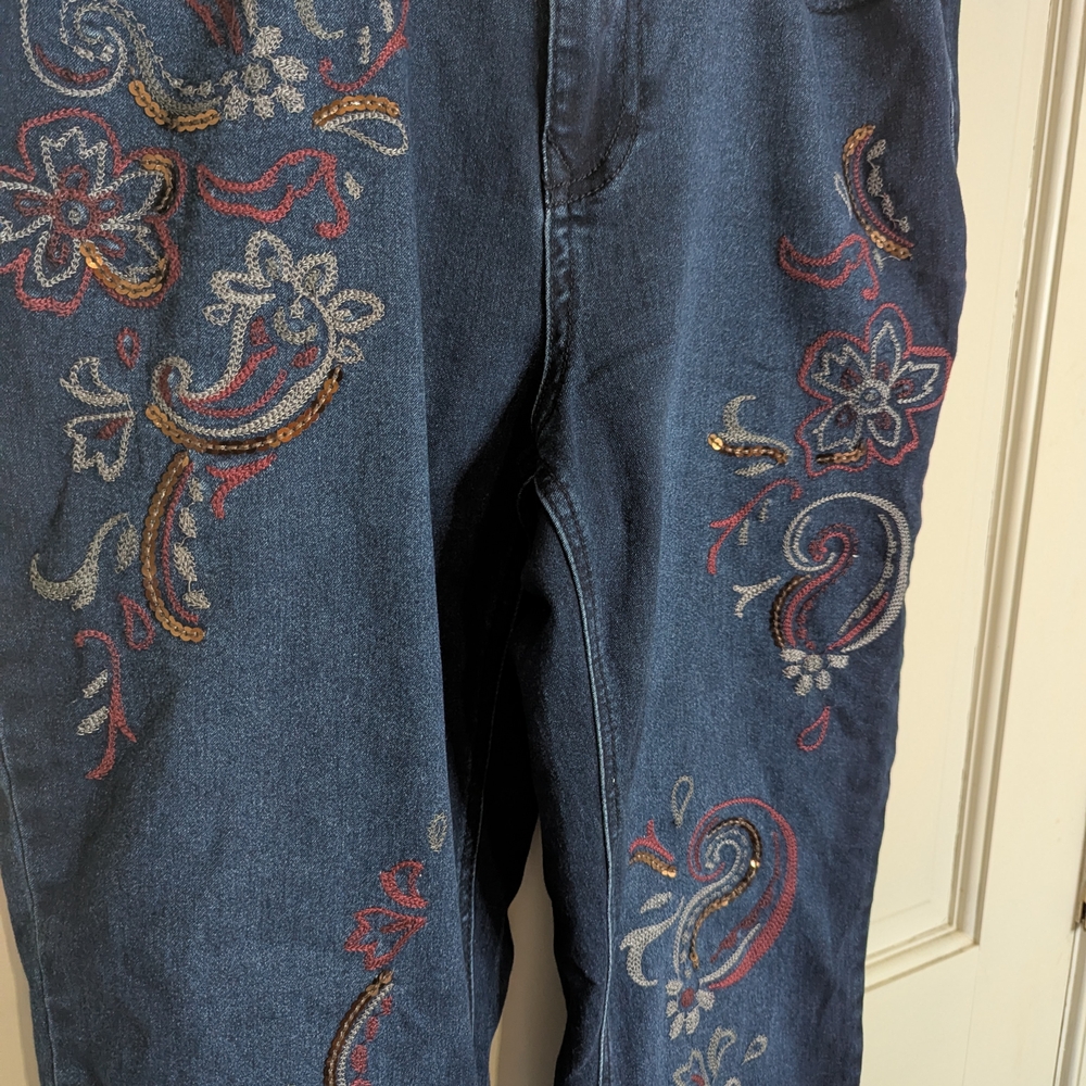 DG2 By Diane Gilman Embroidered Women's Jeans New! - Picture 2 of 6